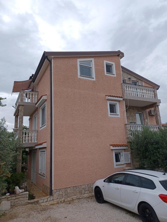 Apartments Vesna Nova Vas  Exteriör bild